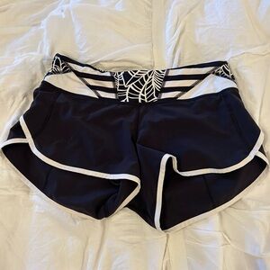 Black and white lulu speed ups